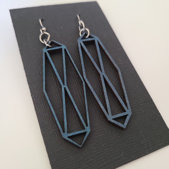 Laser Cut Geometric Wood Earrings - Picture 3 of 7
